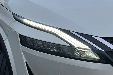 EJ71RZV Nissan Qashqai 1.3 DiG-T MH 158 N-Connecta 5dr Xtronic Thumbnail #27