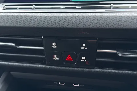 CX70OOE Volkswagen Golf 2.0 TSI GTI DSG Euro 6 (s/s) 5dr Thumbnail #51