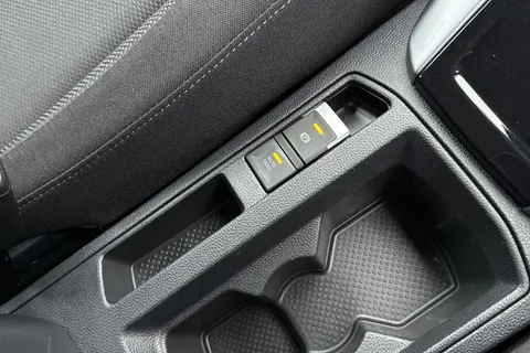 VO72OJV Volkswagen T-Roc 1.0 TSI Life Euro 6 (s/s) 5dr Thumbnail #53