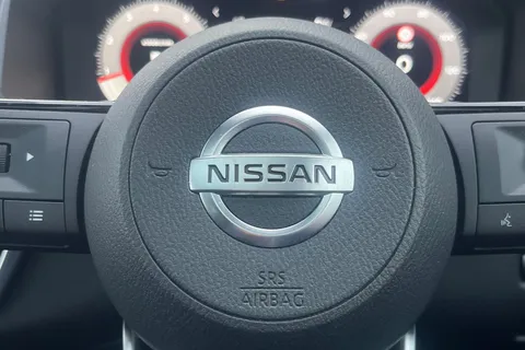 EJ71RZV Nissan Qashqai 1.3 DiG-T MH 158 N-Connecta 5dr Xtronic Thumbnail #37