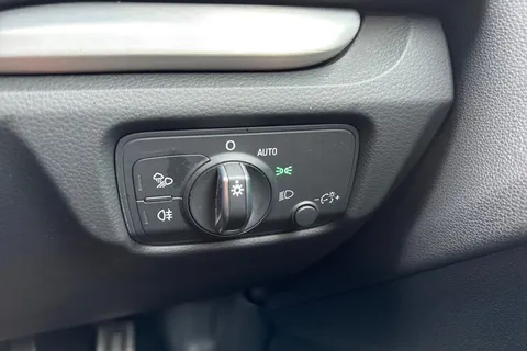 BJ17HNP Audi A3 1.4 TFSI CoD S line Euro 6 (s/s) 3dr Thumbnail #40