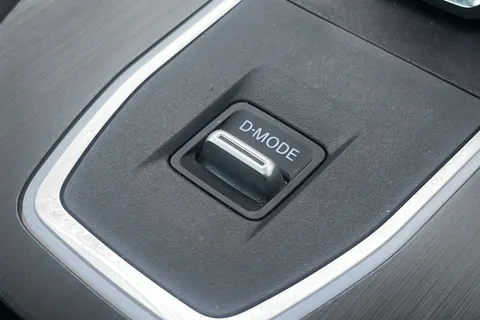 EJ71RZV Nissan Qashqai 1.3 DiG-T MH 158 N-Connecta 5dr Xtronic Thumbnail #43