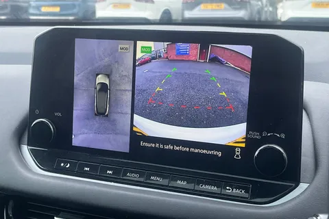 EJ71RZV Nissan Qashqai 1.3 DiG-T MH 158 N-Connecta 5dr Xtronic Thumbnail #46