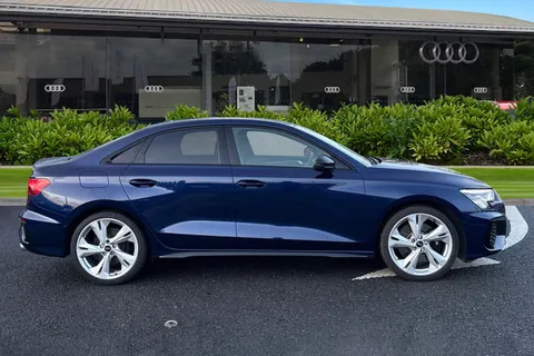 LM73ZZU Audi S3 Black Edition TFSI  310 PS S tronic Thumbnail #4