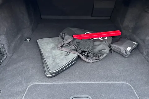 KY74EKJ Audi A8 L S line 60 TFSI e quattro 462 PS tiptronic Thumbnail #7