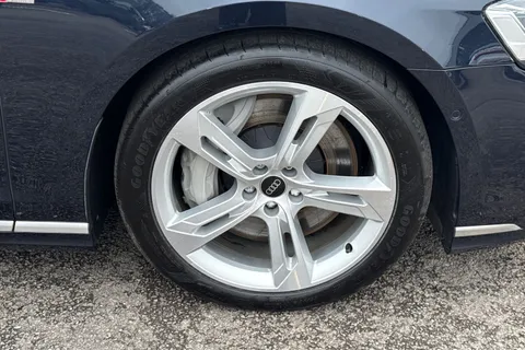 KY74EKJ Audi A8 L S line 60 TFSI e quattro 462 PS tiptronic Thumbnail #10