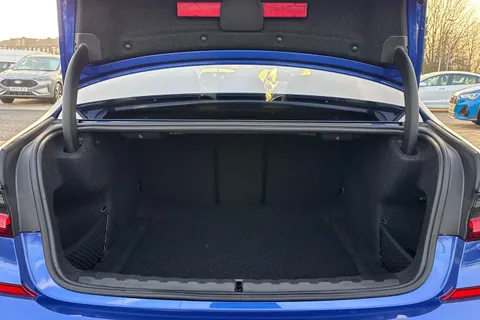 M30CSX BMW 3 Series 3.0 M340d MHT Auto xDrive Euro 6 (s/s) 4dr Thumbnail #7