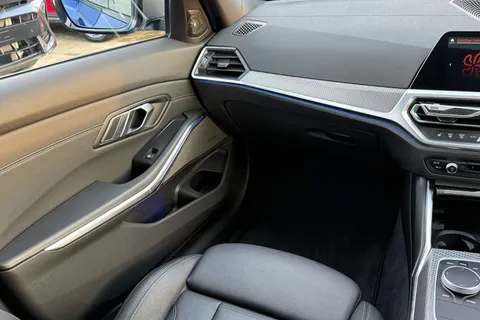 M30CSX BMW 3 Series 3.0 M340d MHT Auto xDrive Euro 6 (s/s) 4dr Thumbnail #20