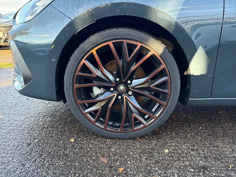 6 of 56 for CUPRA Leon 1.5 eTSI EVO V3 DSG Euro 6 (s/s) 5dr