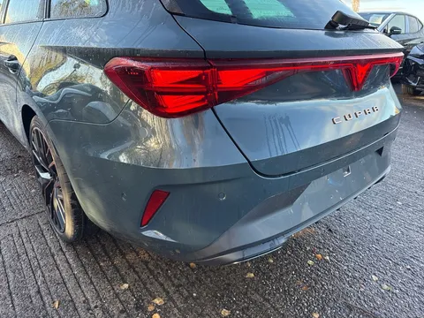 15 of 56 for CUPRA Leon 1.5 eTSI EVO V3 DSG Euro 6 (s/s) 5dr