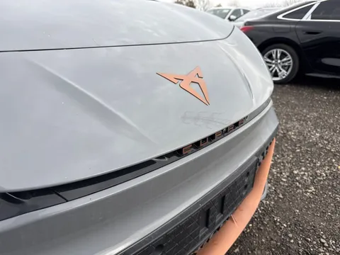  CUPRA Born e-Boost 77kWh V3 Auto 5dr (4 Seat) Thumbnail #25