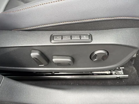  CUPRA Leon 1.5 eTSI V3 DSG Euro 6 (s/s) 5dr Thumbnail #33