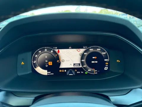 33 of 56 for CUPRA Leon 1.5 eTSI EVO V3 DSG Euro 6 (s/s) 5dr