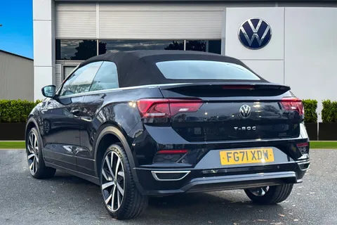 FG71XDW Volkswagen T-Roc 1.5 TSI R-Line 2dr DSG | Heated Seats | Beats Audio Pack | Heated Seats Thumbnail #3