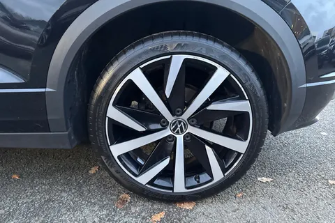 FG71XDW Volkswagen T-Roc 1.5 TSI R-Line 2dr DSG | Heated Seats | Beats Audio Pack | Heated Seats Thumbnail #12