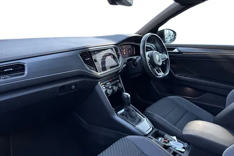 FG71XDW Volkswagen T-Roc 1.5 TSI R-Line 2dr DSG | Heated Seats | Beats Audio Pack | Heated Seats Thumbnail #15