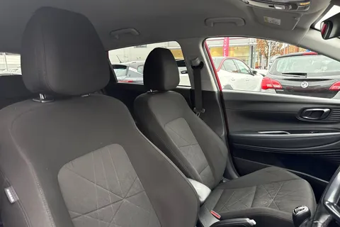 24 of 53 for Hyundai Bayon 1.0 T-GDi MHEV Premium Euro 6 (s/s) 5dr