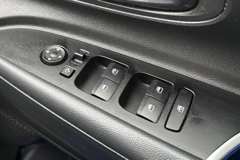 35 of 53 for Hyundai Bayon 1.0 T-GDi MHEV Premium Euro 6 (s/s) 5dr