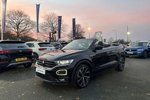 FG71XDW Volkswagen T-Roc 1.5 TSI R-Line 2dr DSG | Heated Seats | Beats Audio Pack | Heated Seats Thumbnail #42