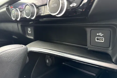 42 of 48 for HONDA HR-V 1.5 eHEV Advance 5dr CVT