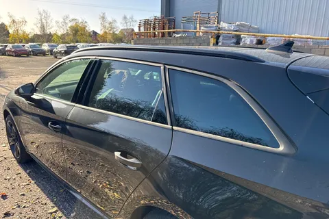  SEAT Leon 1.5 TSI FR Black Edition Euro 6 (s/s) 5dr Thumbnail #29