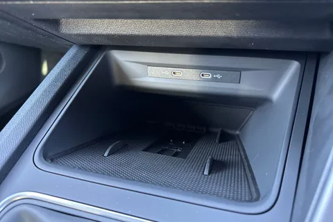  SEAT Leon 1.5 TSI FR Black Edition Euro 6 (s/s) 5dr Thumbnail #54