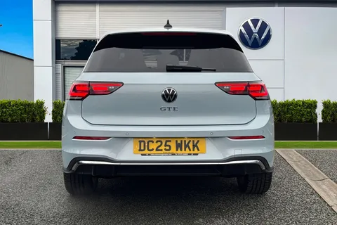 DC25WKK Volkswagen Golf 1.5 TSI 272 GTE eHybrid 5dr DSG Thumbnail #5