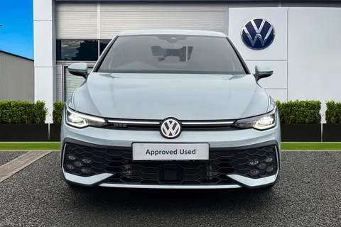 DC25WKK Volkswagen Golf 1.5 TSI 272 GTE eHybrid 5dr DSG Thumbnail #6