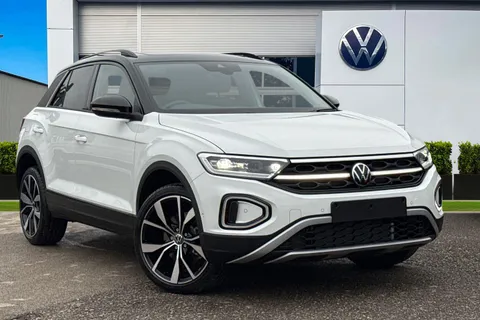  Volkswagen T-Roc 1.5 TSI Style Design DSG Euro 6 (s/s) 5dr Thumbnail #2