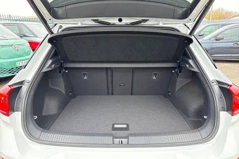  Volkswagen T-Roc 1.5 TSI Style Design DSG Euro 6 (s/s) 5dr Thumbnail #7