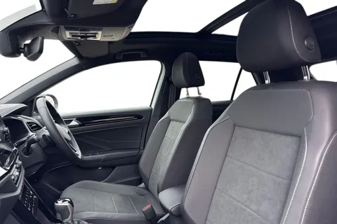  Volkswagen T-Roc 1.5 TSI Style Design DSG Euro 6 (s/s) 5dr Thumbnail #16