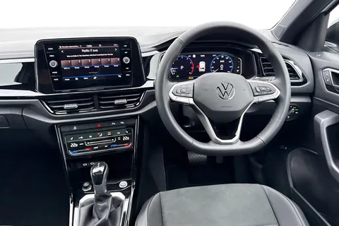  Volkswagen T-Roc 1.5 TSI Style Design DSG Euro 6 (s/s) 5dr Thumbnail #18