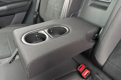  Volkswagen T-Roc 1.5 TSI Style Design DSG Euro 6 (s/s) 5dr Thumbnail #37