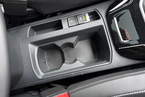  Volkswagen T-Roc 1.5 TSI Style Design DSG Euro 6 (s/s) 5dr Thumbnail #41