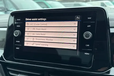  Volkswagen T-Roc 1.5 TSI Style Design DSG Euro 6 (s/s) 5dr Thumbnail #54