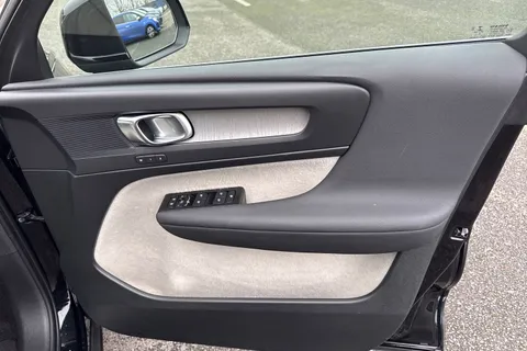 BL70BBX Volvo Xc40 1.5 T3 Inscription Pro Euro 6 (s/s) 5dr Thumbnail #21