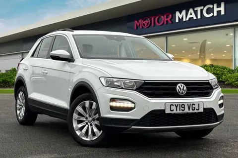 CY19VGJ Volkswagen T-Roc 1.6 TDI SE Euro 6 (s/s) 5dr Thumbnail #2