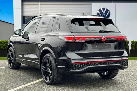  Volkswagen Tiguan 1.5 eTSI MHEV R-Line DSG Euro 6 (s/s) 5dr Thumbnail #3