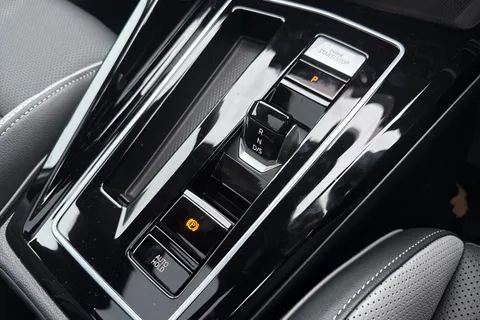 CX75YCB Volkswagen Golf 2.0 TDI 150 R-Line 5dr DSG Thumbnail #23