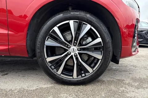 FG24YUB Volvo Xc60 2.0 B5P Ultimate Dark 5dr AWD Geartronic Thumbnail #9