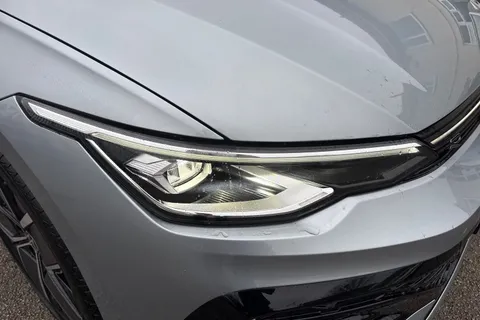 CX75YCB Volkswagen Golf 2.0 TDI 150 R-Line 5dr DSG Thumbnail #32