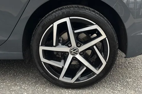 OV20SYS Volkswagen Golf 1.5 TSI Style Euro 6 (s/s) 5dr Thumbnail #12