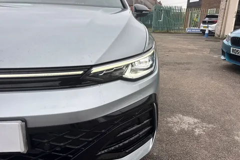 CX75YCB Volkswagen Golf 2.0 TDI 150 R-Line 5dr DSG Thumbnail #33