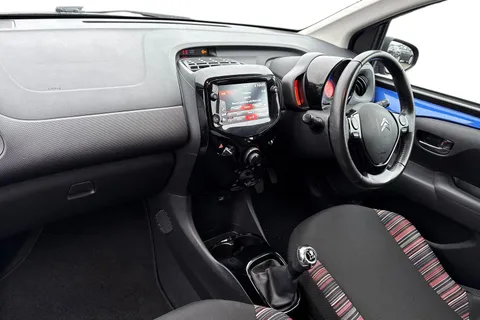 YY69ELC Citroën C1 1.0 VTi Flair Euro 6 (s/s) 5dr Thumbnail #15