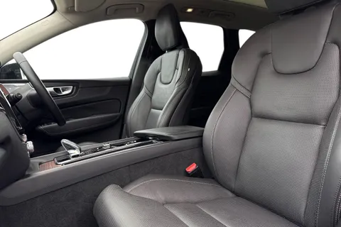 FG24YUB Volvo Xc60 2.0 B5P Ultimate Dark 5dr AWD Geartronic Thumbnail #15