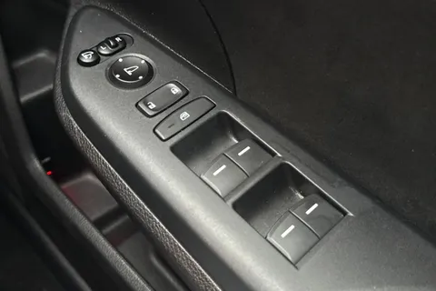 ND68JVK Honda Civic 2.0 VTEC Turbo Type R GT Euro 6 (s/s) 5dr Thumbnail #36