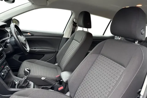 CP72ETR Volkswagen T-Cross 1.0 TSI SE Euro 6 (s/s) 5dr Thumbnail #16