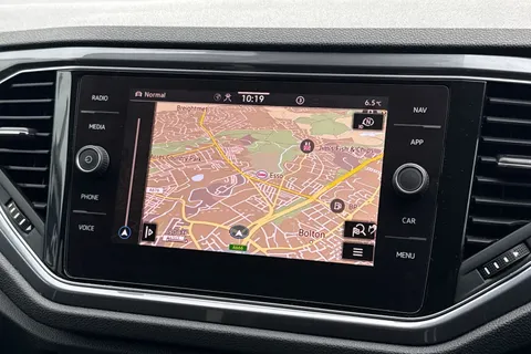 PX21OLG Volkswagen T-Roc 1.5 TSI EVO SEL DSG Euro 6 (s/s) 5dr Thumbnail #17