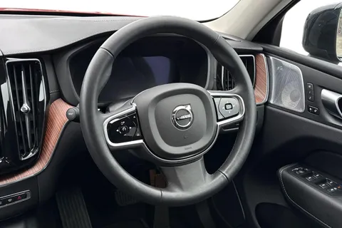 FG24YUB Volvo Xc60 2.0 B5P Ultimate Dark 5dr AWD Geartronic Thumbnail #17