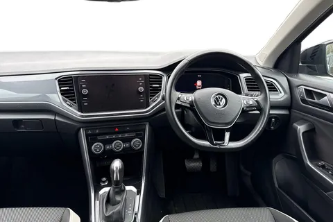 PX21OLG Volkswagen T-Roc 1.5 TSI EVO SEL DSG Euro 6 (s/s) 5dr Thumbnail #18